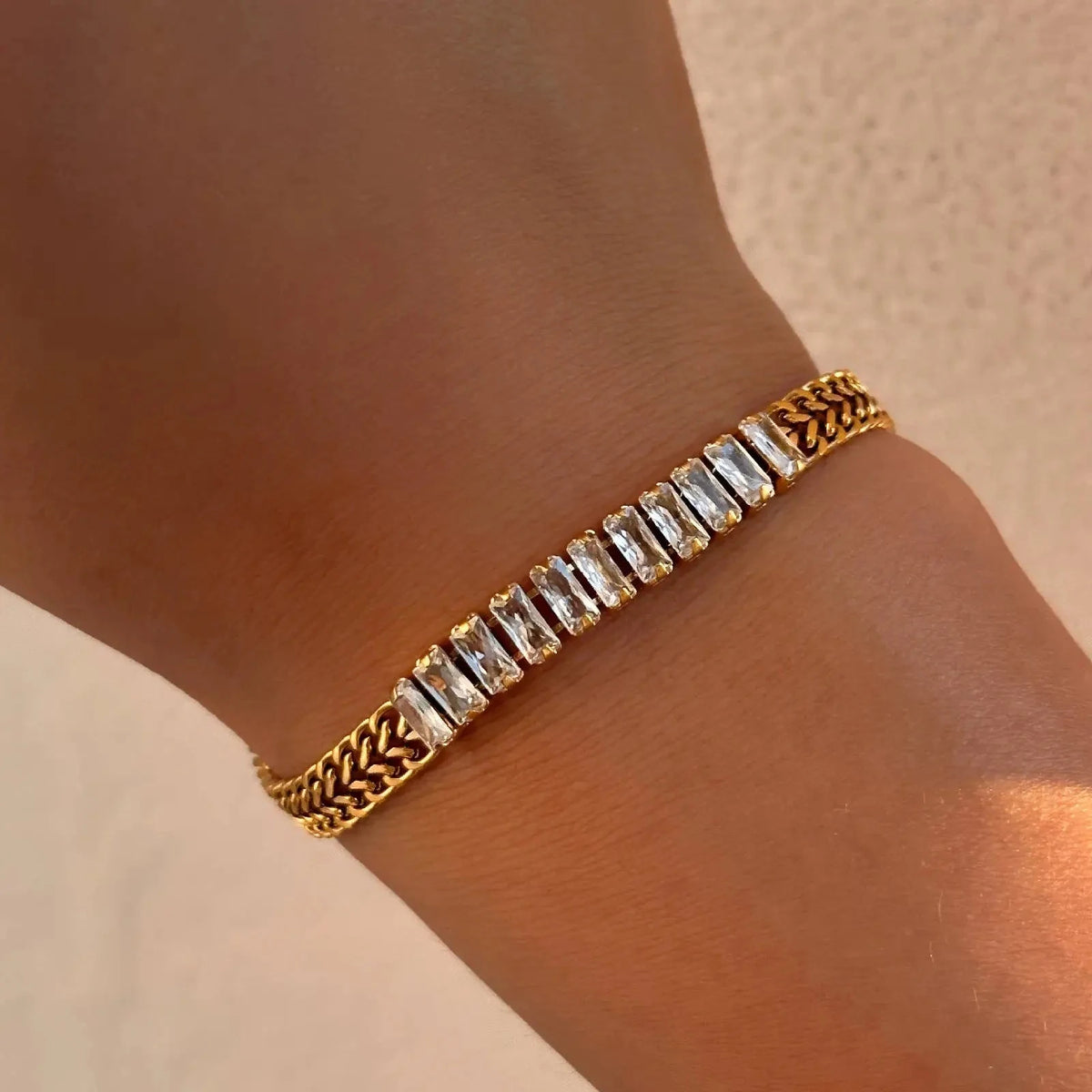 Bransoletka Sara — biżuteria ze stali chirurgicznej 316L w powłoce PVD 18K, zdjęcie 2