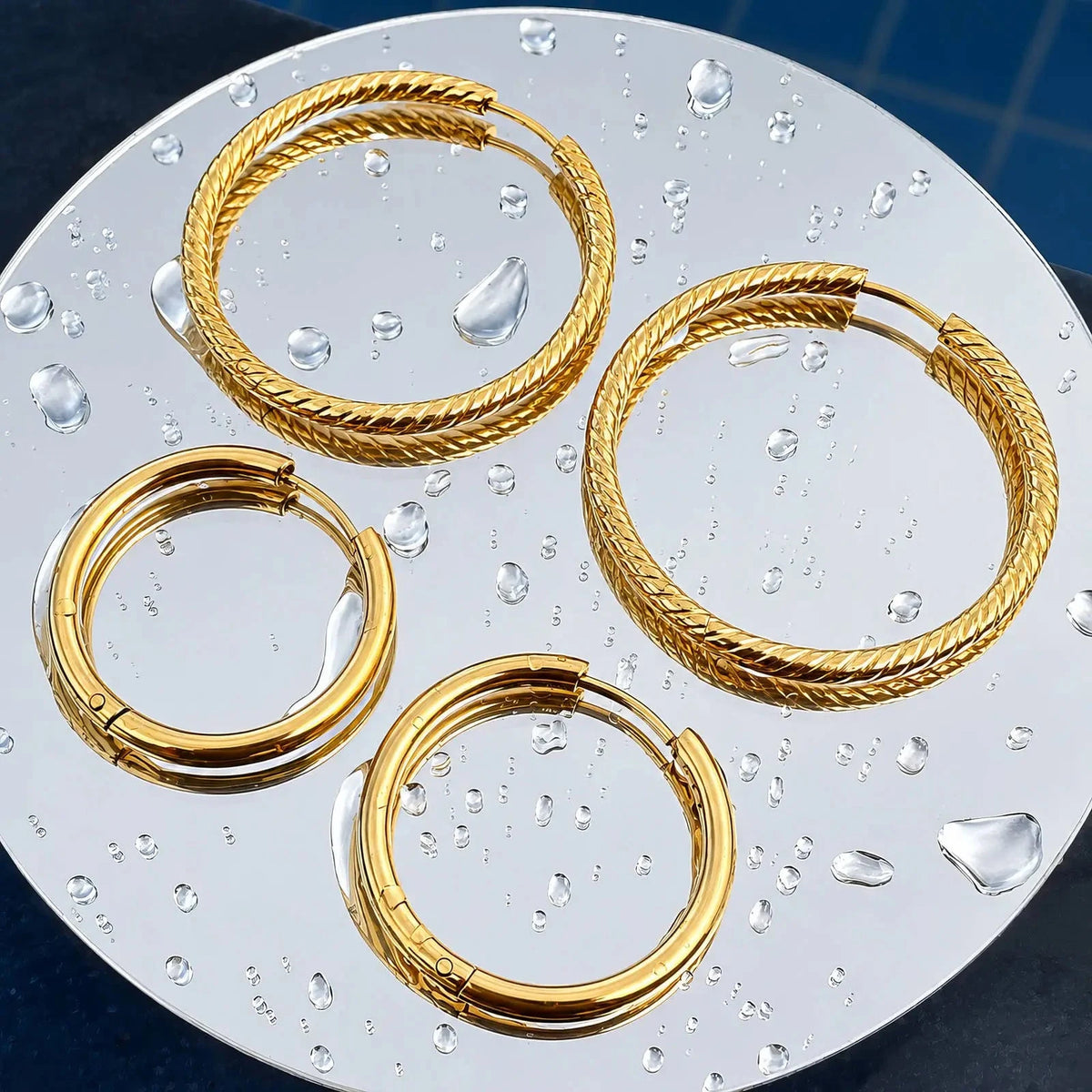 Kolczyki Asia — biżuteria ze stali chirurgicznej 316L w powłoce PVD 18K, zdjęcie 4
