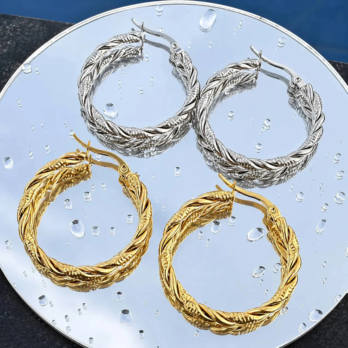 Kolczyki Iga — biżuteria ze stali chirurgicznej 316L w powłoce PVD 18K, zdjęcie 4